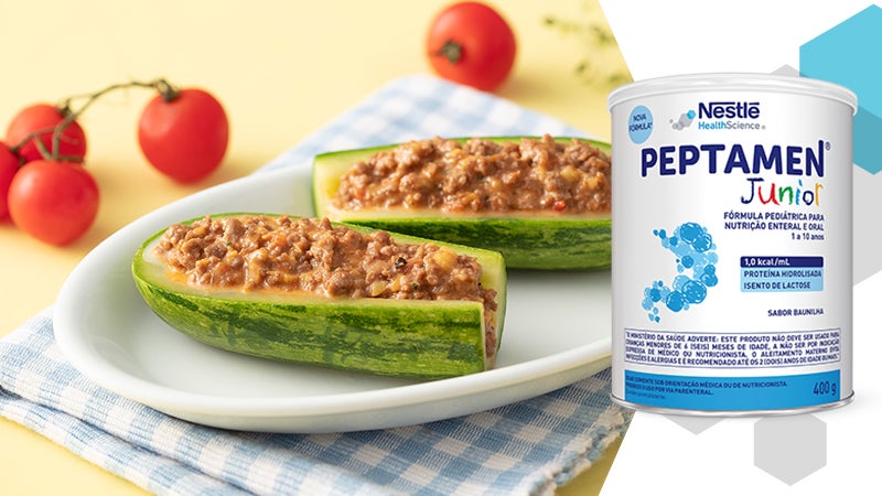 Abobrinha recheada com carne moída e PEPTAMEN® Junior