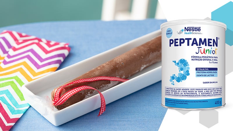 Geladinho cremoso de chocolate com PEPTAMEN® Junior